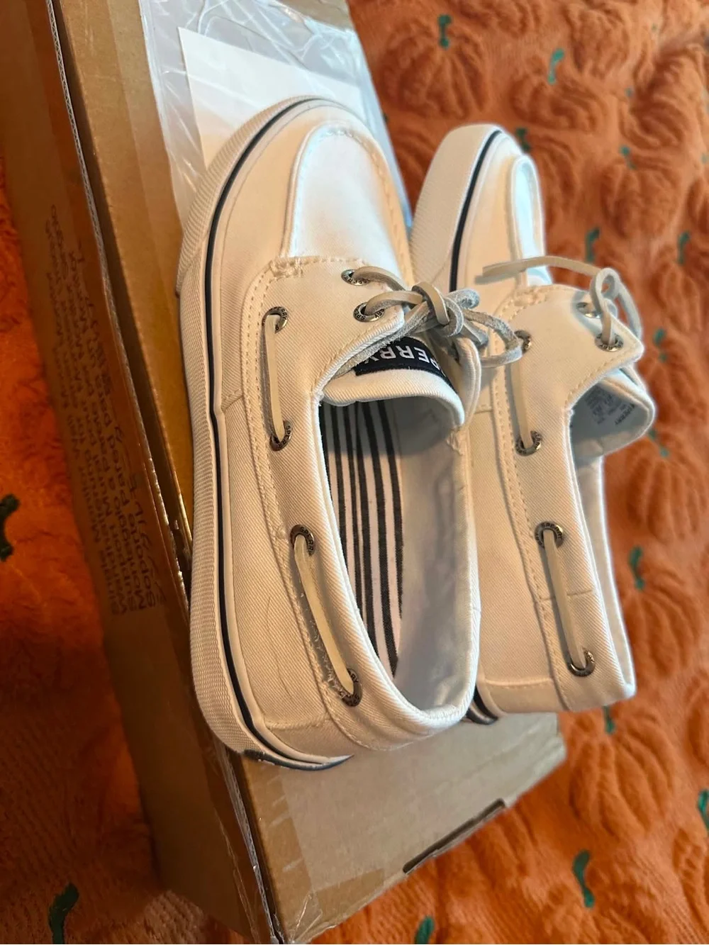 Sperry White Canvas Men’s Boat Shoes with Navy Trim